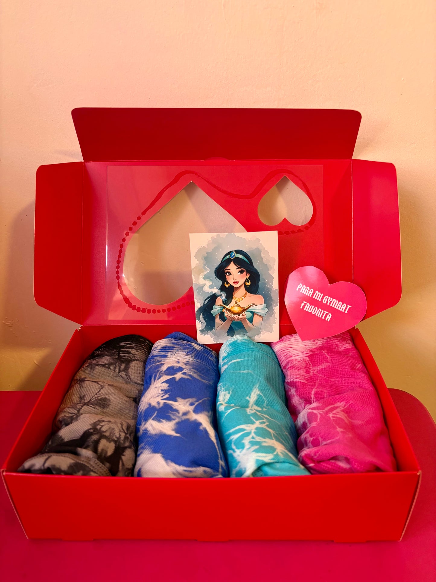 Box 4 Shorts push up tydie