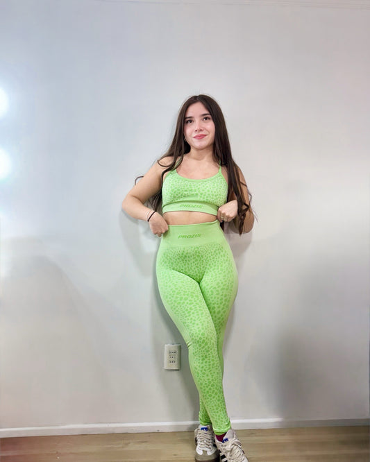 Conjunto Animal Print Verde